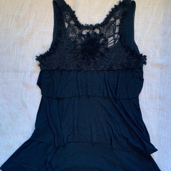 Beautiful black B’leev top - Picture 2 of 5